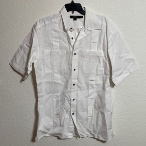 SEAN JOHN SHORT SLEEVE BUTTON DOWN EMBROIDERED SHIRT